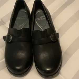 Black Dansko shoes size 38